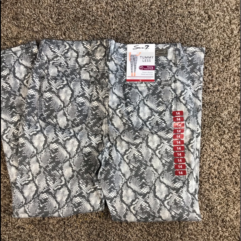 Seven7 - Picture 4 of 14